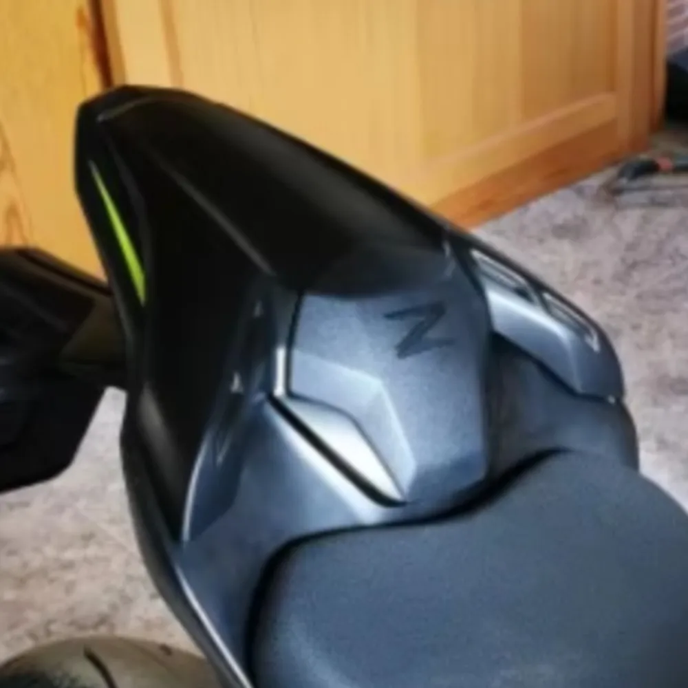

Plastic Rear Pillion Passenger Seat Cowl For Kawasaki Z900 SE Z900 ABS Z900 2017-2019 2020 2021 2022 2023 Motorcycle Accessories