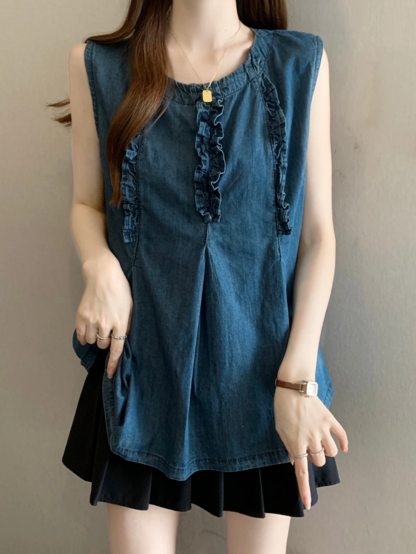 Retro Blue Denim Vest Shirt Women Summer 2026 plus Size Slimming Wood Grain Ruffle Sleeveless Base Top A-Line Narrow Strap Vest