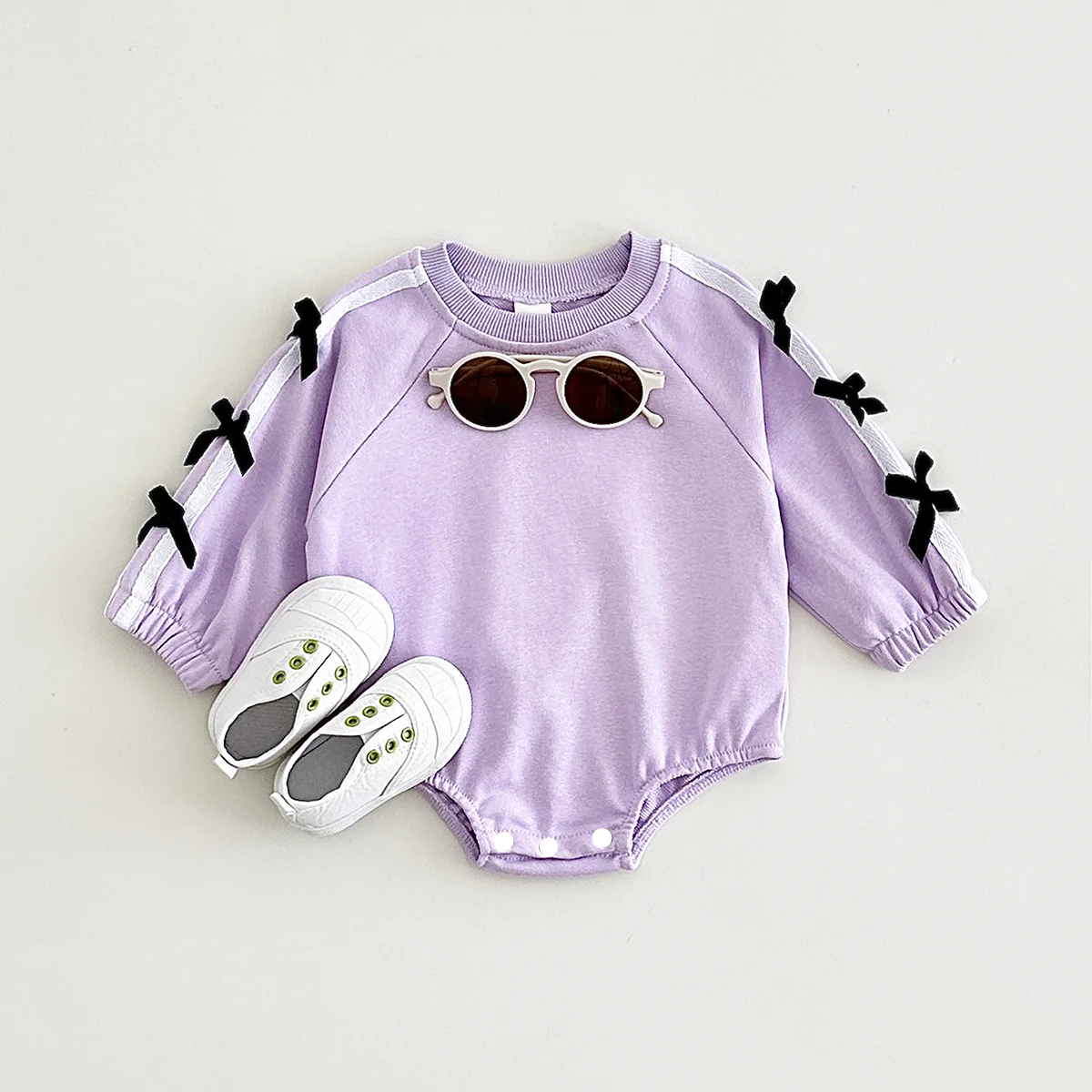 Infant Baby Girl Striped Raglan Sleeve Romper With Small Bows Decor Long Sleeve Soft Cotton Bodysuit Autumn Outfit