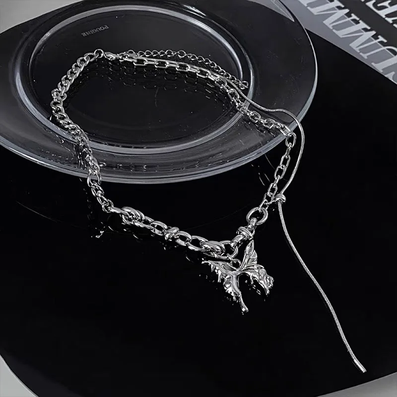 Streetwear Fashion Link Chain Splicing Clavicle Chain Autumn Winter Fashion Butterfly Necklace for Women Sweater Choker Chains