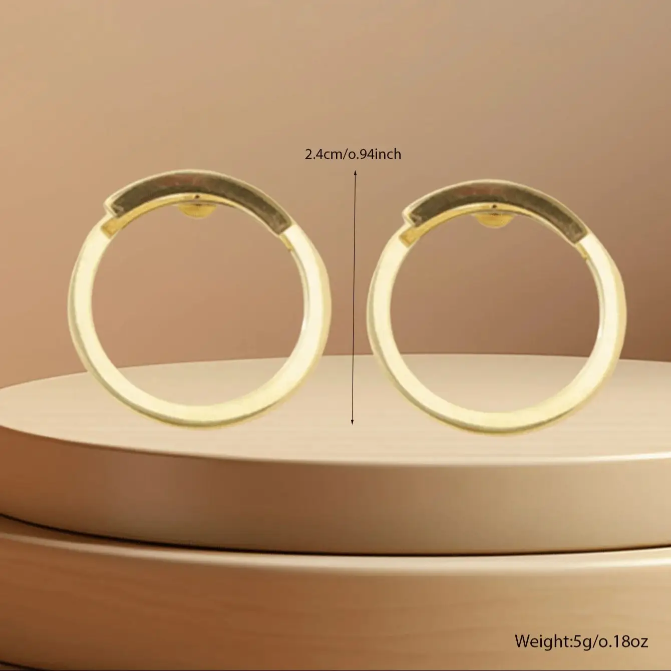 1 pair of retro geometric circular earrings on the back, fashionable and personalized design for women. One pair to wear, elegan