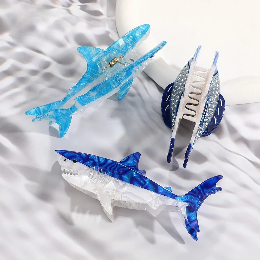 กิ๊บติดผมรูปสัตว์ทะเลดีไซน์ใหม่ ซีรีส์สัตว์ทะเลสุดสร้างสรรค์ กิ๊บหนีบผมรูปฉลามสีฟ้า ทำจากอะซิเตท กิ๊บหนีบผมทรงปู สไตล์ INS สำหรับผู้หญิงและเด็กผู้หญิง อุปกรณ์เสริมผม