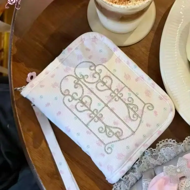 porta-passaporte-com-bordado-de-videira-de-rosas-porta-passaporte-de-viagem-porta-cartoes-multifuncional-organizador-de-documentos-portatil-com-design-de-coracao-feminino