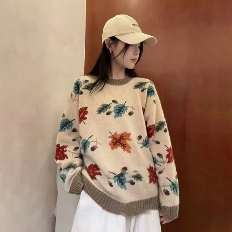 

100% pure cashmere sweater, loose large size, contrasting color leaf, heavy thickened warm base layer, European knitted sweater