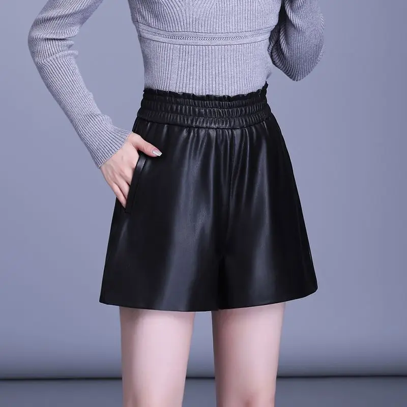 

Autumn and winter new elastic high waisted wide leg shorts women casual fashion versatile elegant commute leather short pants
