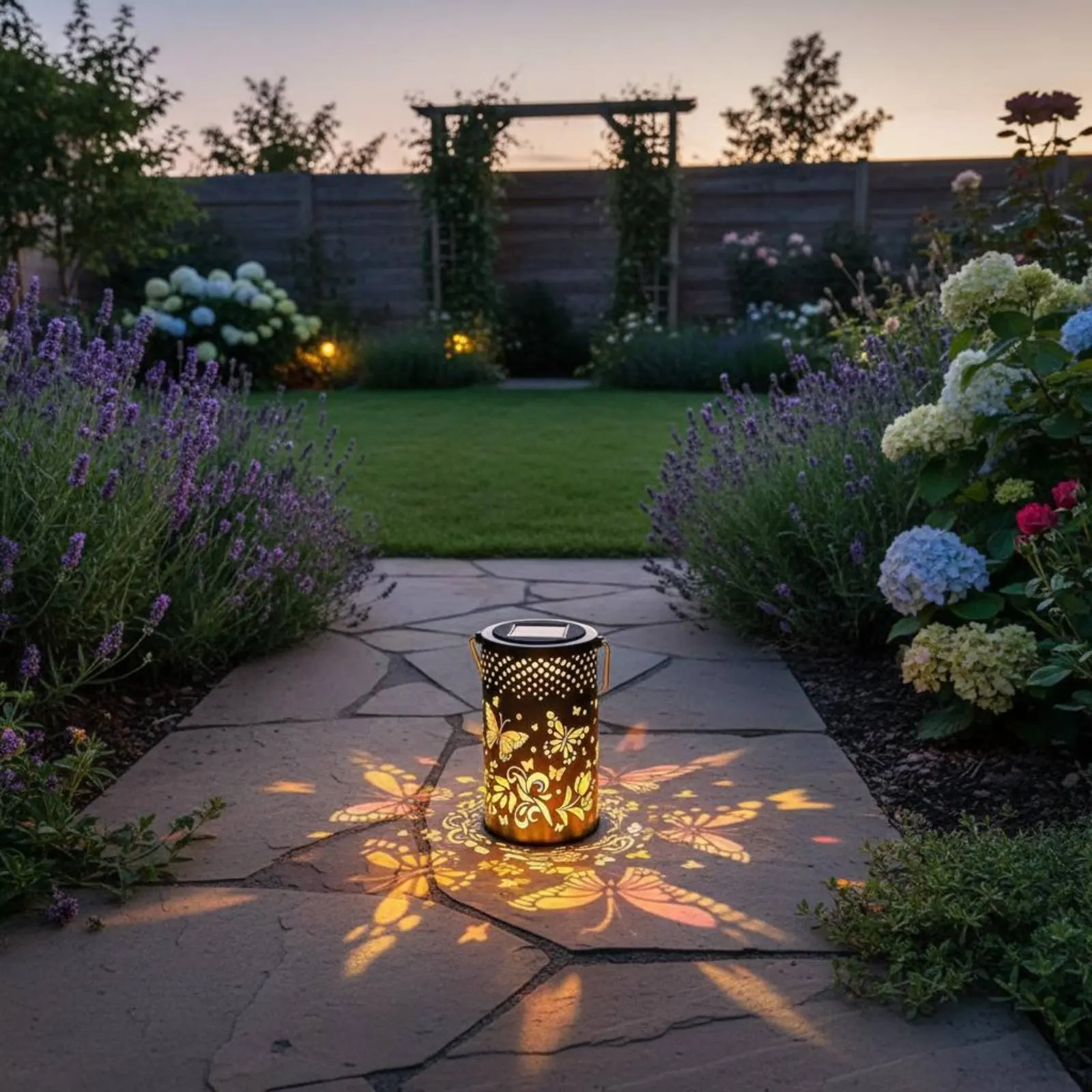 Solar Butterfly Lantern Energy Saving Butterfly Solar Lantern Outdoor Decor Weather-Resistant Gift-Ready for Balcony