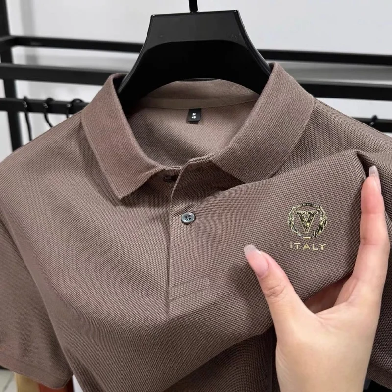 

100% хлопчатобумажные мужчины летом новая мода короткие рукава комфортабельная воздухопроницаемая рубашка polo высококлассный дизайнер бренд изысканный значок футболка блузка