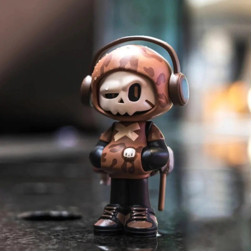 Nuovo autentico signor. Bone Mini V2 Blind Box Trendy Handmade Time Travel Series Cool Trendy Toys Modello da collezione Regali personalizzati