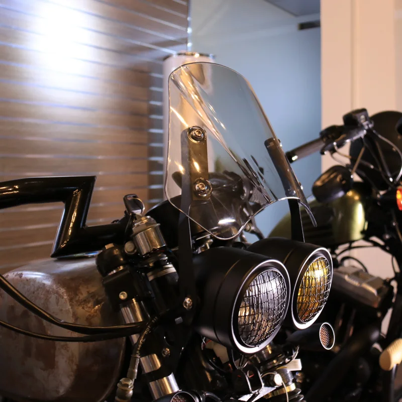 

5-7 Inch Retro Motorcycle Headlight Windshield Wind Deflector Windscreen Universal For Harley Honda Yamaha Kawasaki