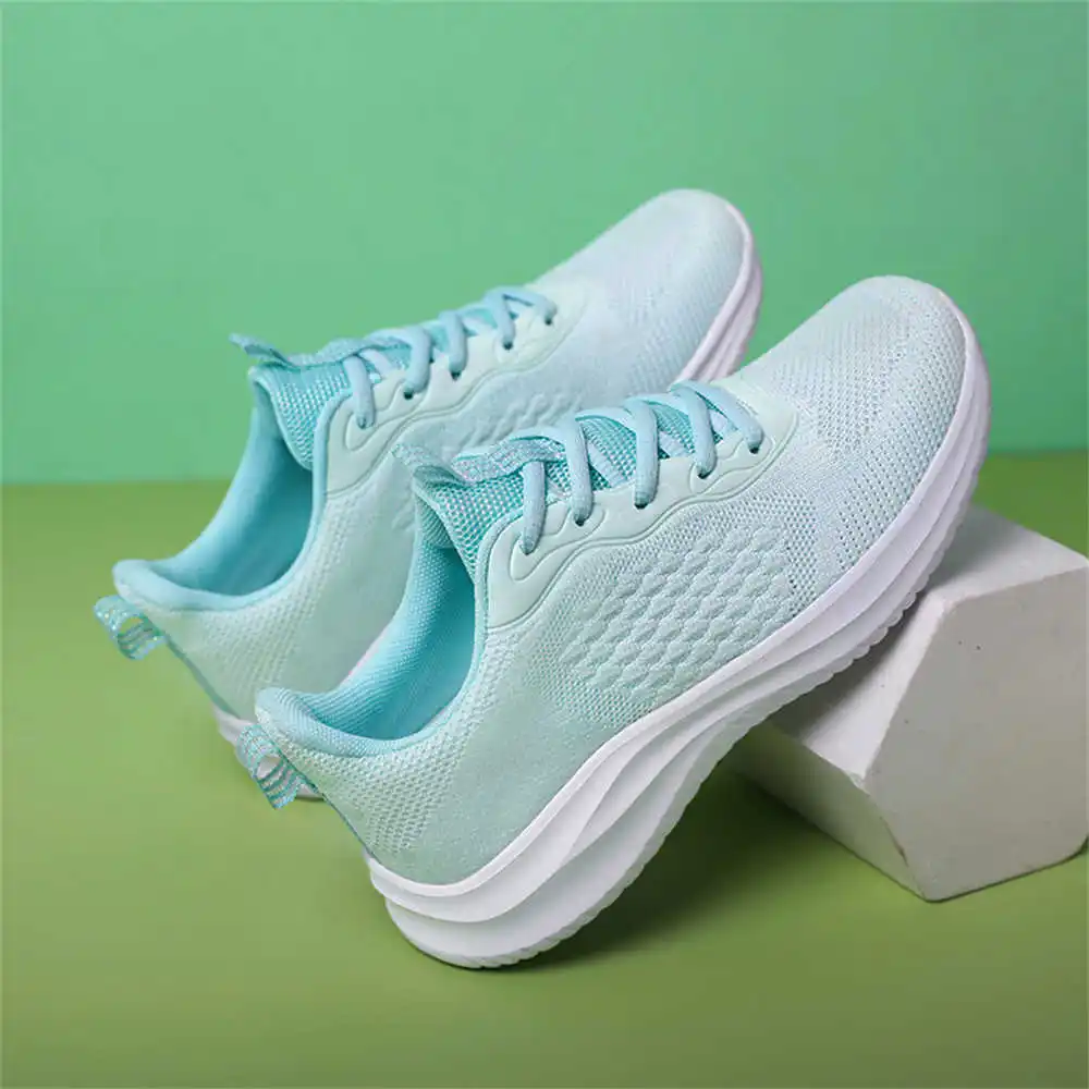 Mesh Summer Fitness Tennis Scarpe sportive da donna 48 Sneakers Tnis Unico Super vendita Hit Cute Vintage Sneachers Donna High-tech