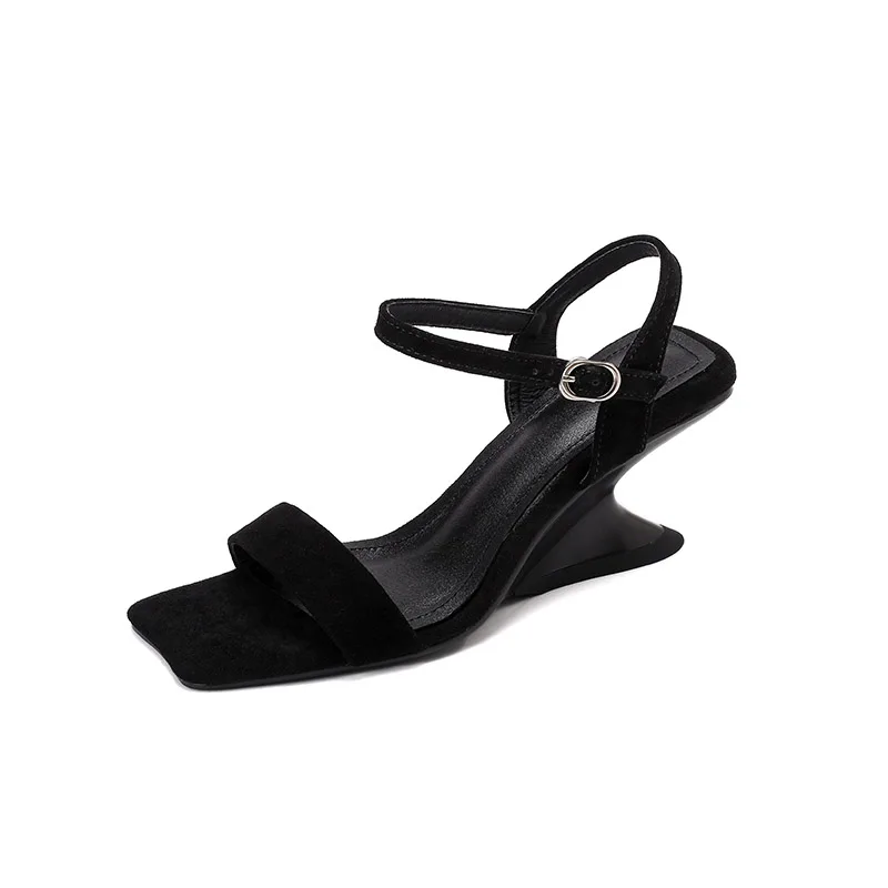 

Женские пикантные овечьи замшевые сандалии с узкими ремешками, летняя новинка, дизайн, элегантные туфли на странном высоком каблуке 6 см, черные, коричневые, FT5217