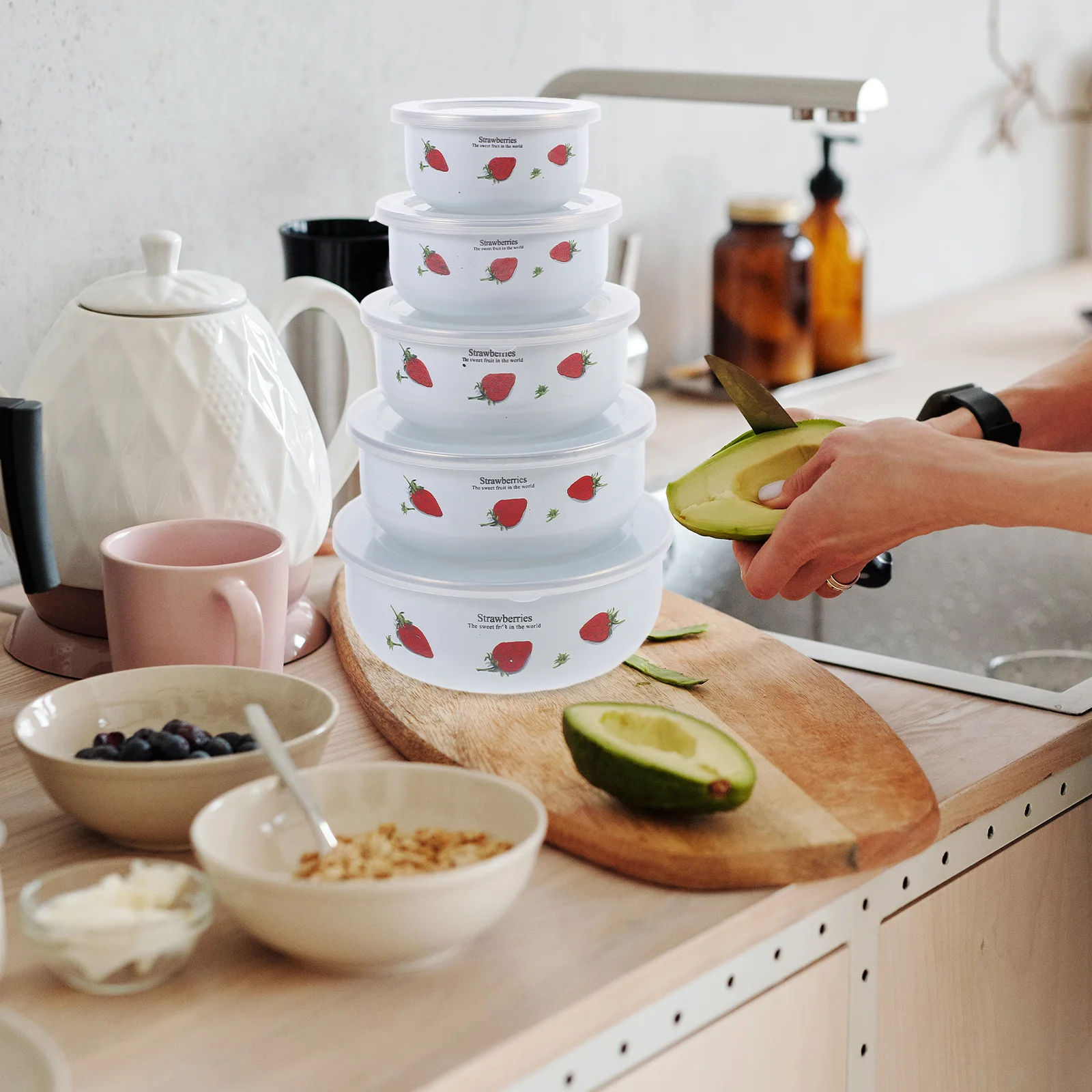 

5pcs Fresh Bowl Set Enamel Bowls with Lids Kitchen Containers Mixing Salad Rice Storage Transparent Lid Plastic