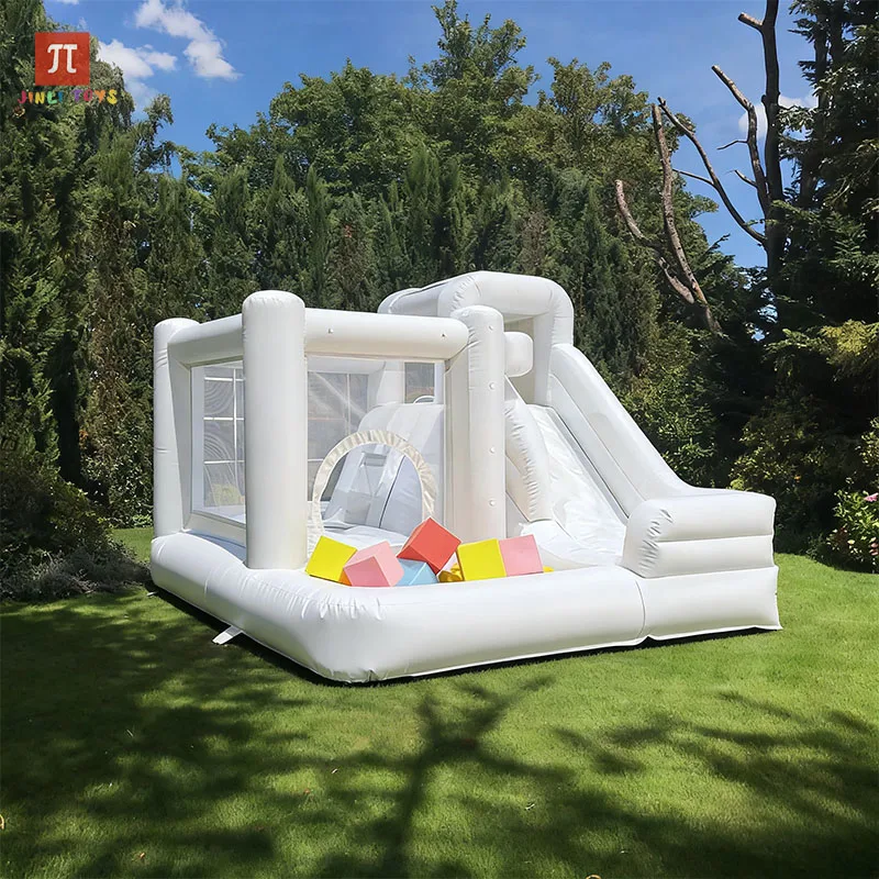 PVC製インフレータブルホワイトバウンスハウス、屋外用ジャンプ式トランポリン、送風機付き誕生日・結婚式パーティー用