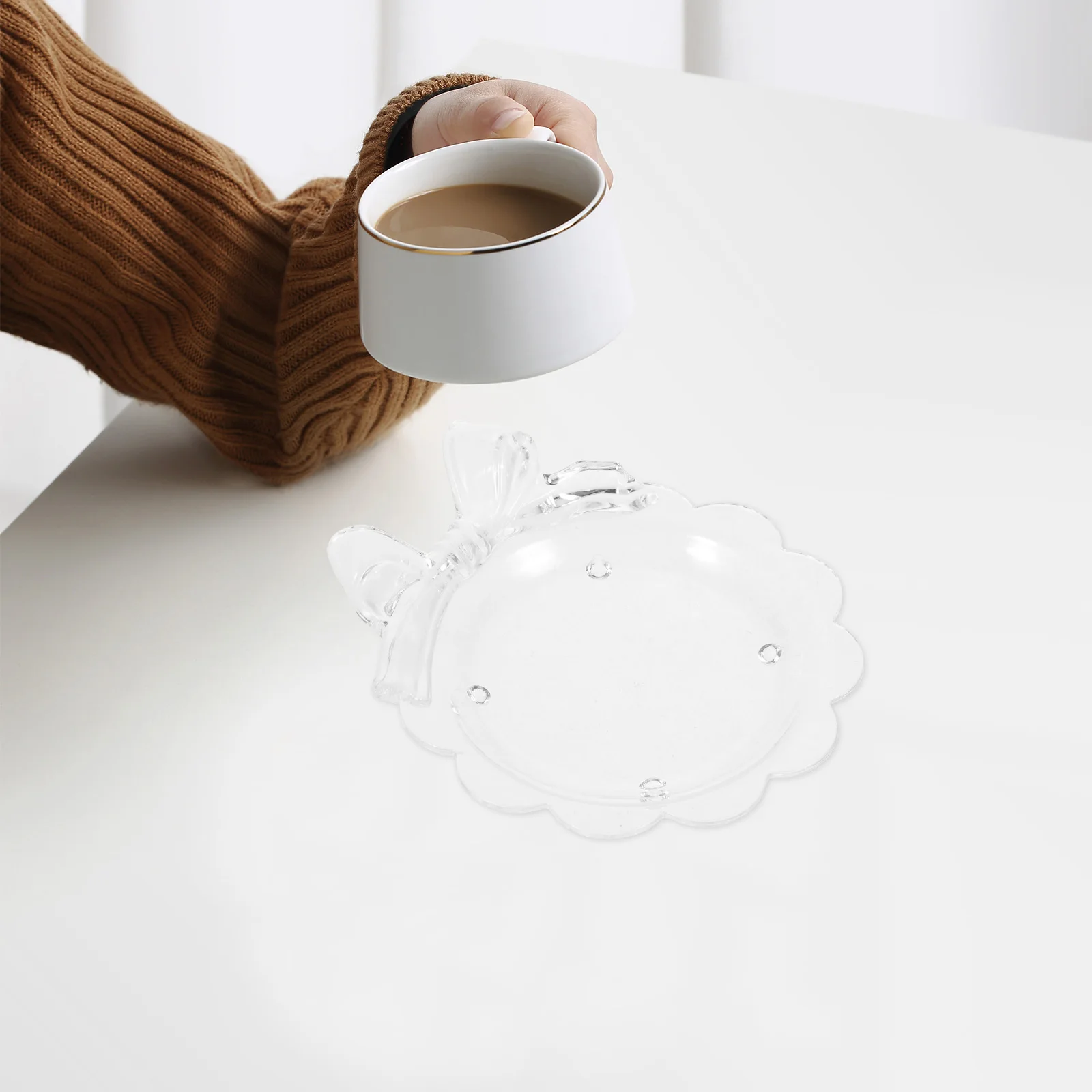 

Insulated Coaster Set Acrylic Heat Resistant Non- Pads for Coffee Shop Home Kitchen Transparent Table Decor