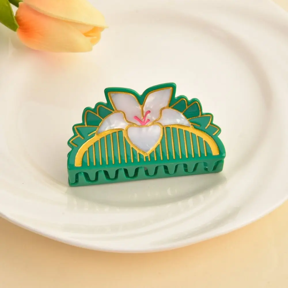 French Green Lily Flower Hair Claw Headdress Retro Elegant Barrette Hair Accessories Acetate Claw Clip Women view 2