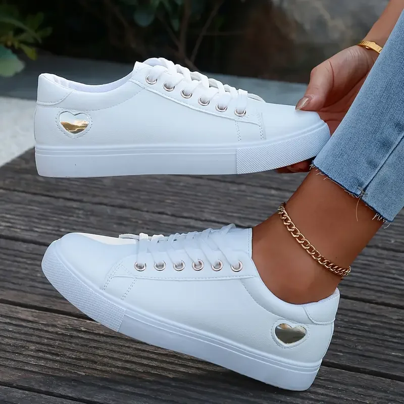 Women Casual Shoes Spring Summer New Leather Ventilated Sneakers Sports Style Casual Shoes Comfortable Low Top Sneakers Women
