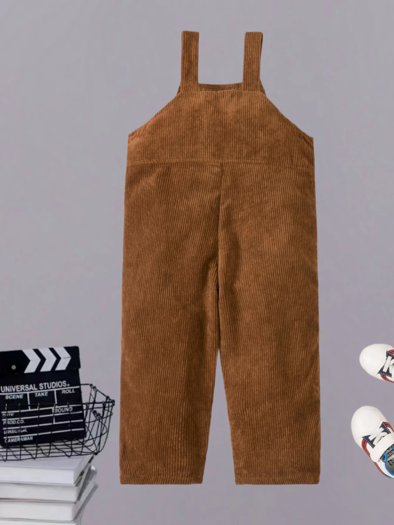 Cute and cute autumn children girls corduroy pants casual loose simple design sense of playful lazy comfortable brown suspenders