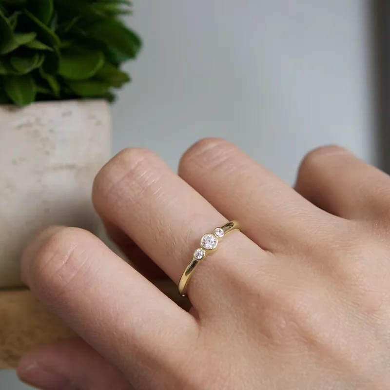 

RAPRGOLD GRA Certified Bezel Three Round Moissanite Half Eternity Ring S925 Sterling Silver Wedding Ring for Women Jewelry Gifts