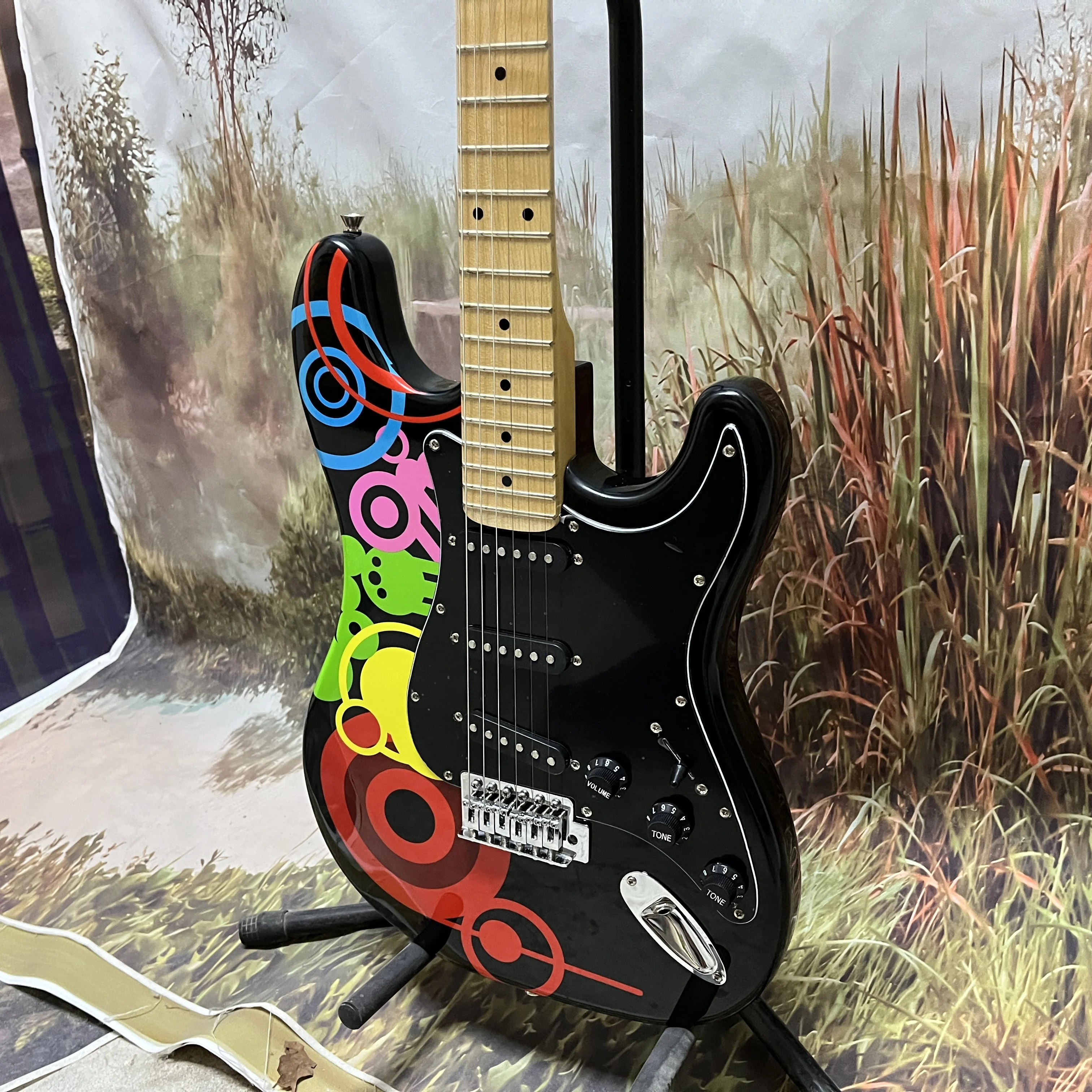 Vicers ST elektrische gitaar, kleurrijke graffiti stickers, 6snarige 22 frets, SSS pickup, rock jazzmuziek, gratis verzending uit voorraad