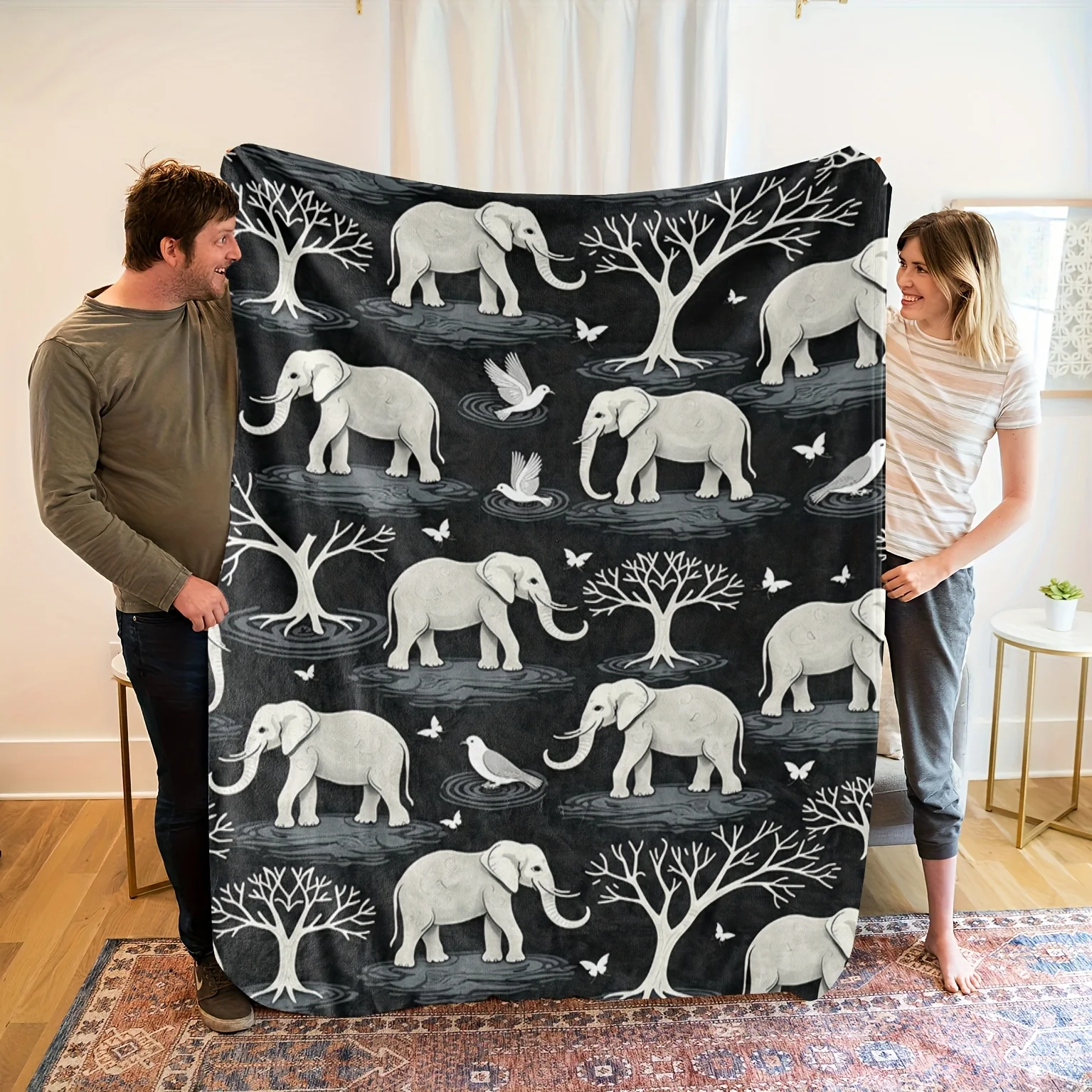 A Cozy Fleece Blanket Featuring a Comfortable Elephant Theme Pattern, Soft High-Definition Digital Printing, Suitable for All Se
