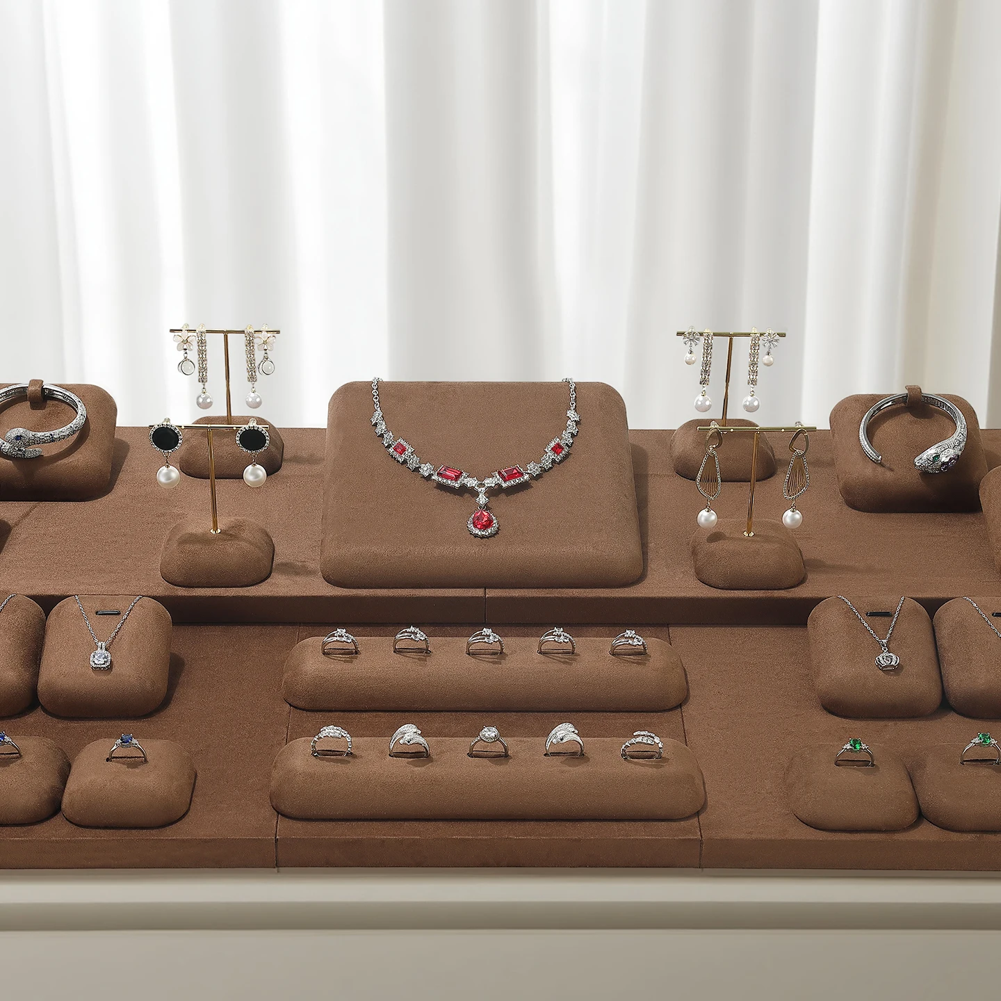 

Jewelry Display Stands for Earrings, Rings, Necklaces, and Accessories - High-End Jewelry Display Racks