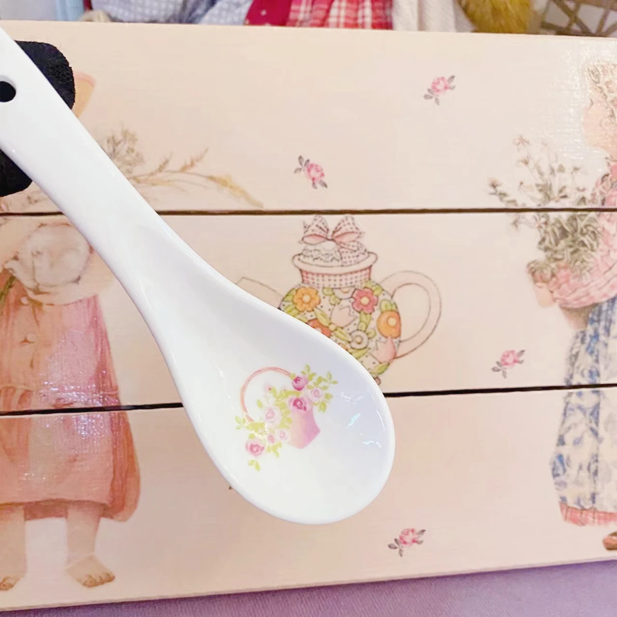 Cute Ceramic Flower Soup Spoon Kawaii Korean  Hand Painted Dessert Spoon With Long Handle Kitchen Tableware Accessories