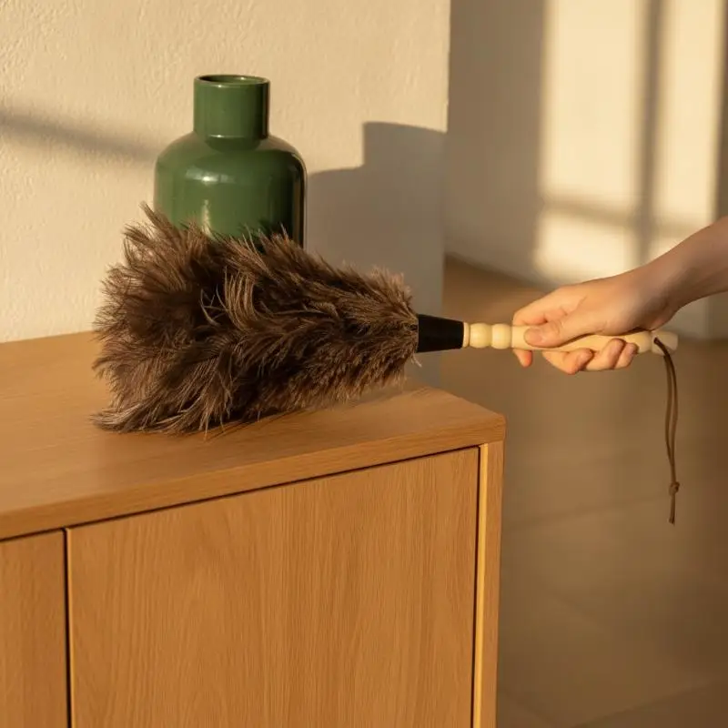 Anti Static Ostrich Feather Duster With Wooden Handle Household Dust Remover For Home Cleaning