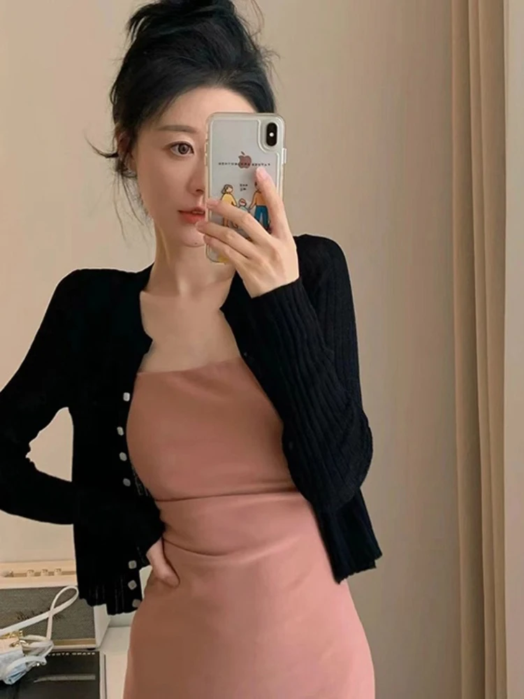 

Women Summer Thin Knit Cropped Cardigan Korean Style Elegant Ladies Button-Up Slim Fitted Black White Long-Sleeve Top Cover-Up