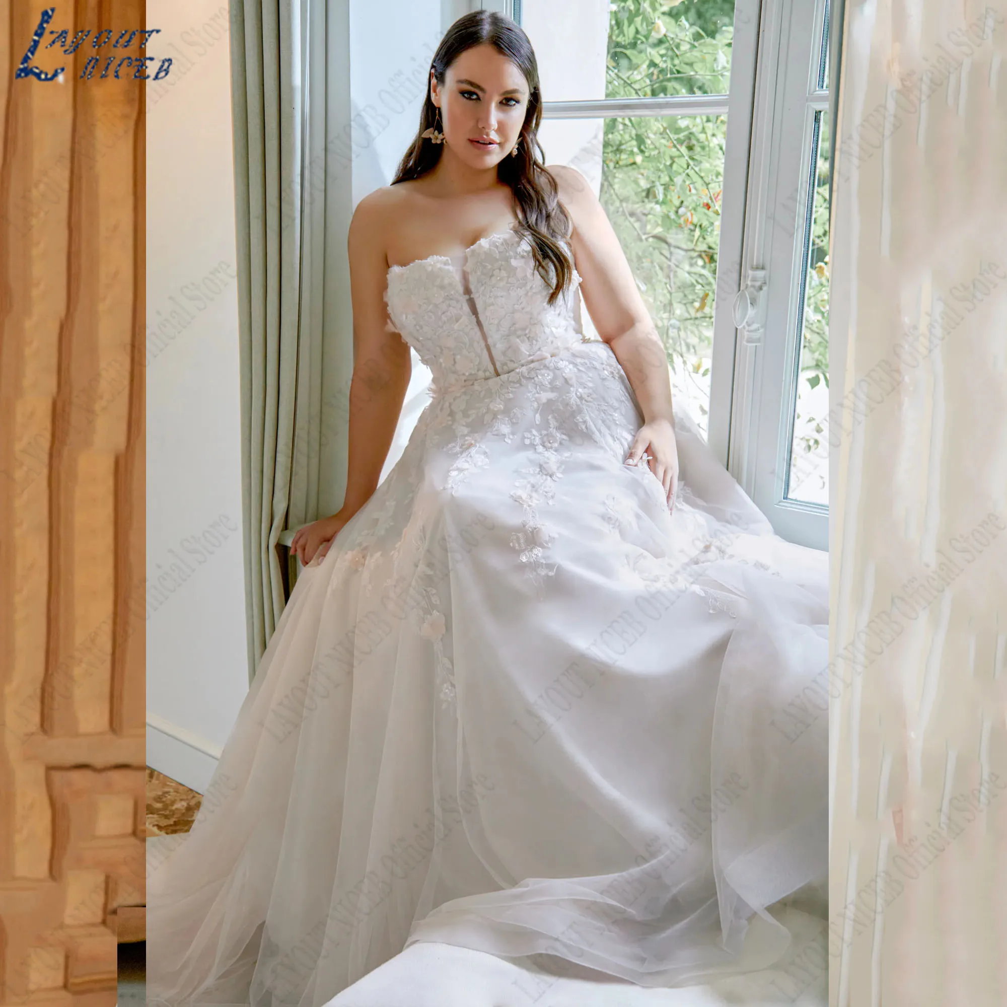 LAYOUT NICEB Plus Size Strapless Wedding Dress A-Line 3D Flowers Lace Appliques Bride Gown Luxury Sleeveless vestidos Customized