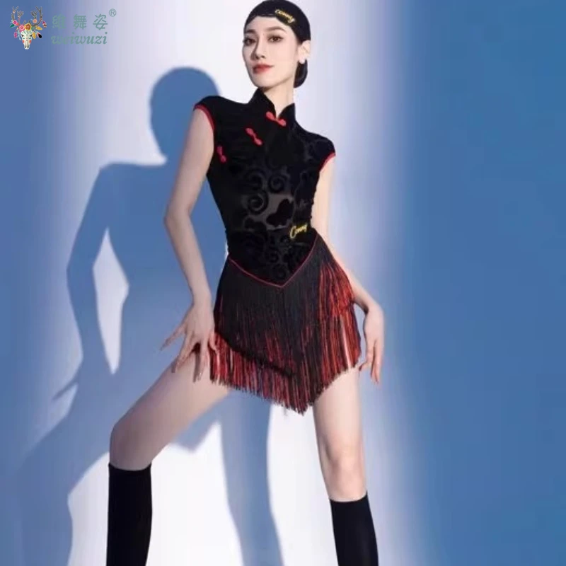 ملابس تدريب الرقص اللاتيني الراقية مثير شيونغسام عارية الذراعين هامش تنورة قصيرة أداء فستان الكبار المنافسة الملابس