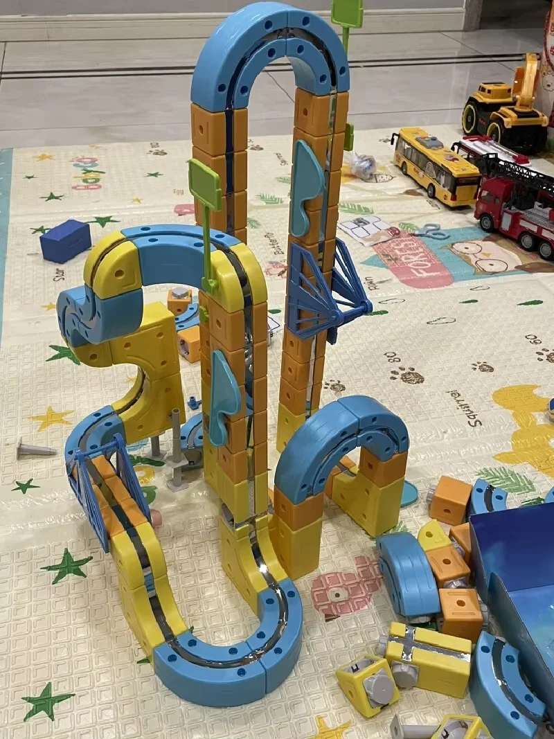 Kinderpuzzel Elektrische magnetische spoorset met anti-zwaartekrachtvoertuigen Stem Railway Bouwstenen Diy Trein Auto Kid Gift Toy