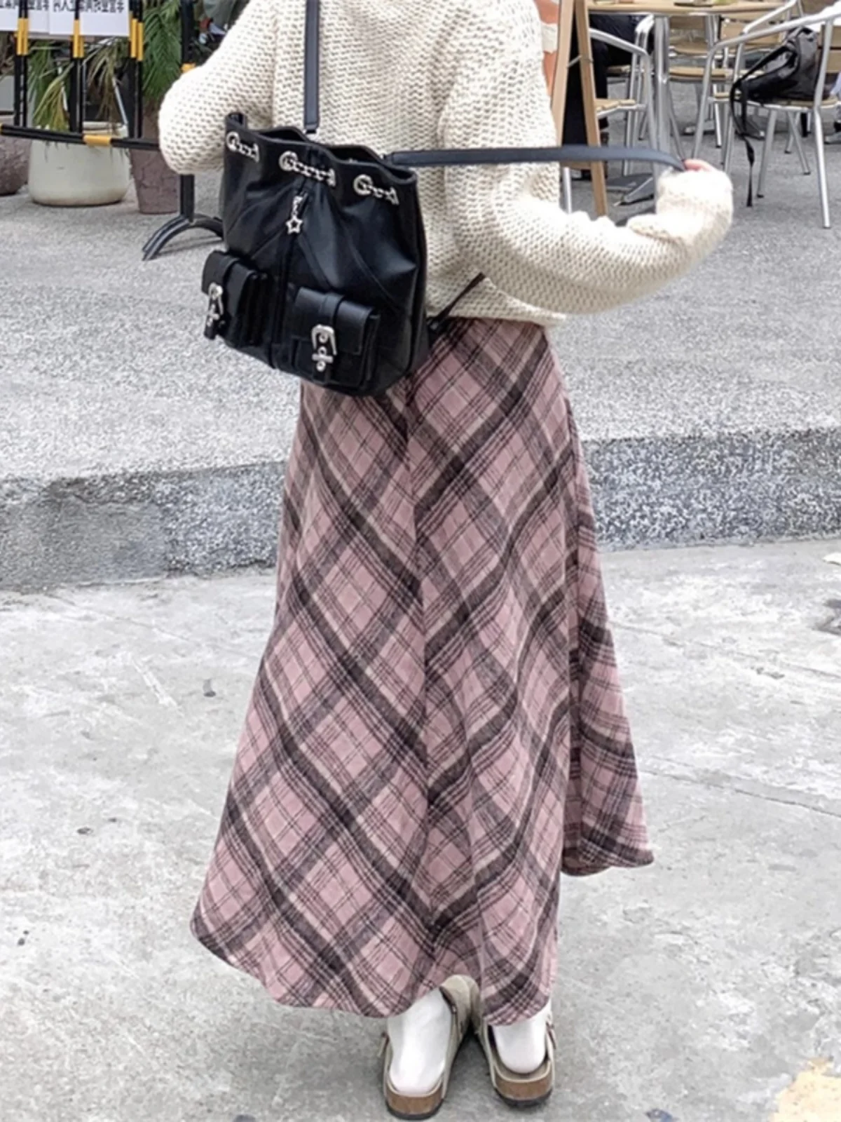 Damska spódnica wełniana w kratę, długa spódnica w kształcie litery A, jesienno-zimowa, nowa, retro, z wysokim stanem, midi, wyszczuplająca, uniwersalna.