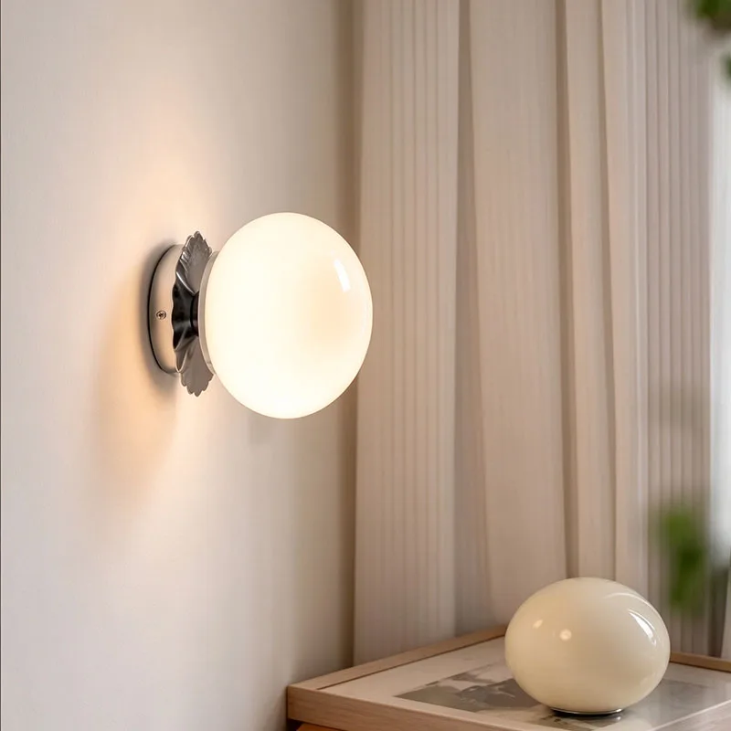 Modern Bubble Ball Wall Lamp Milk Glass Wall Light Creative LED Chandelier Light for Living Room Corridor Bedroom Bedside Lamp