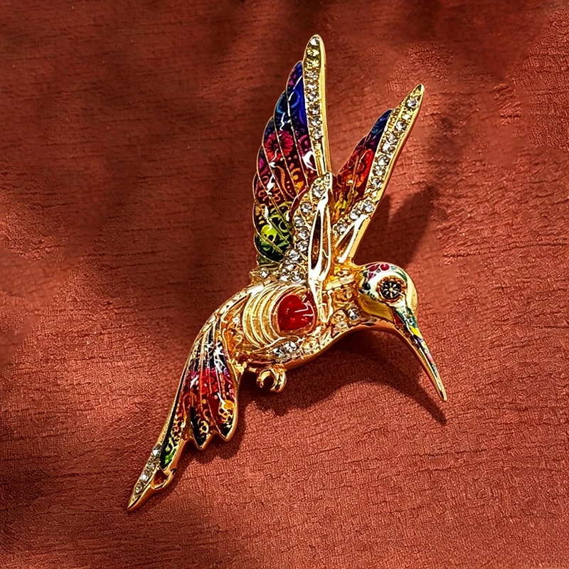 Colorful Enamel Hummingbird Brooch Inlaid Crystal Rhinestone Gold Plated Alloy Bird Lapel Pin Women Jewelry Accessory