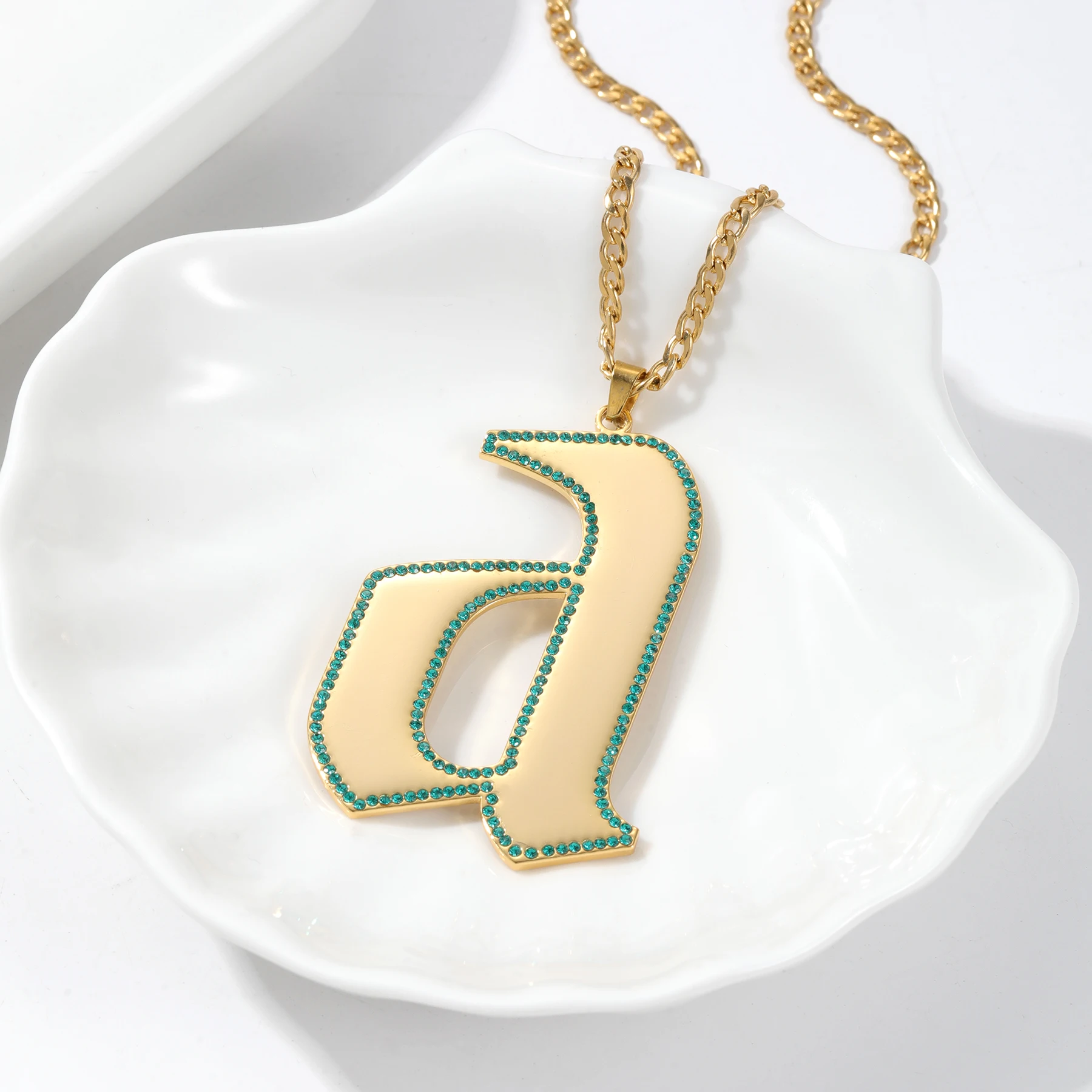 Customized initial pendant necklace Daily hot sale 18K gold plated Versatile stacking artifact Shining all summer