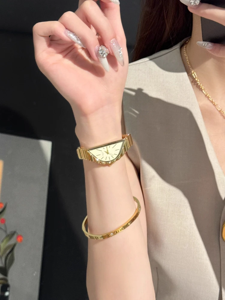 2025 Fashion Women's Watch Light Luxury Semi-circular Irregular Design Light Luxury Niche High-end Women's Quartz Watch