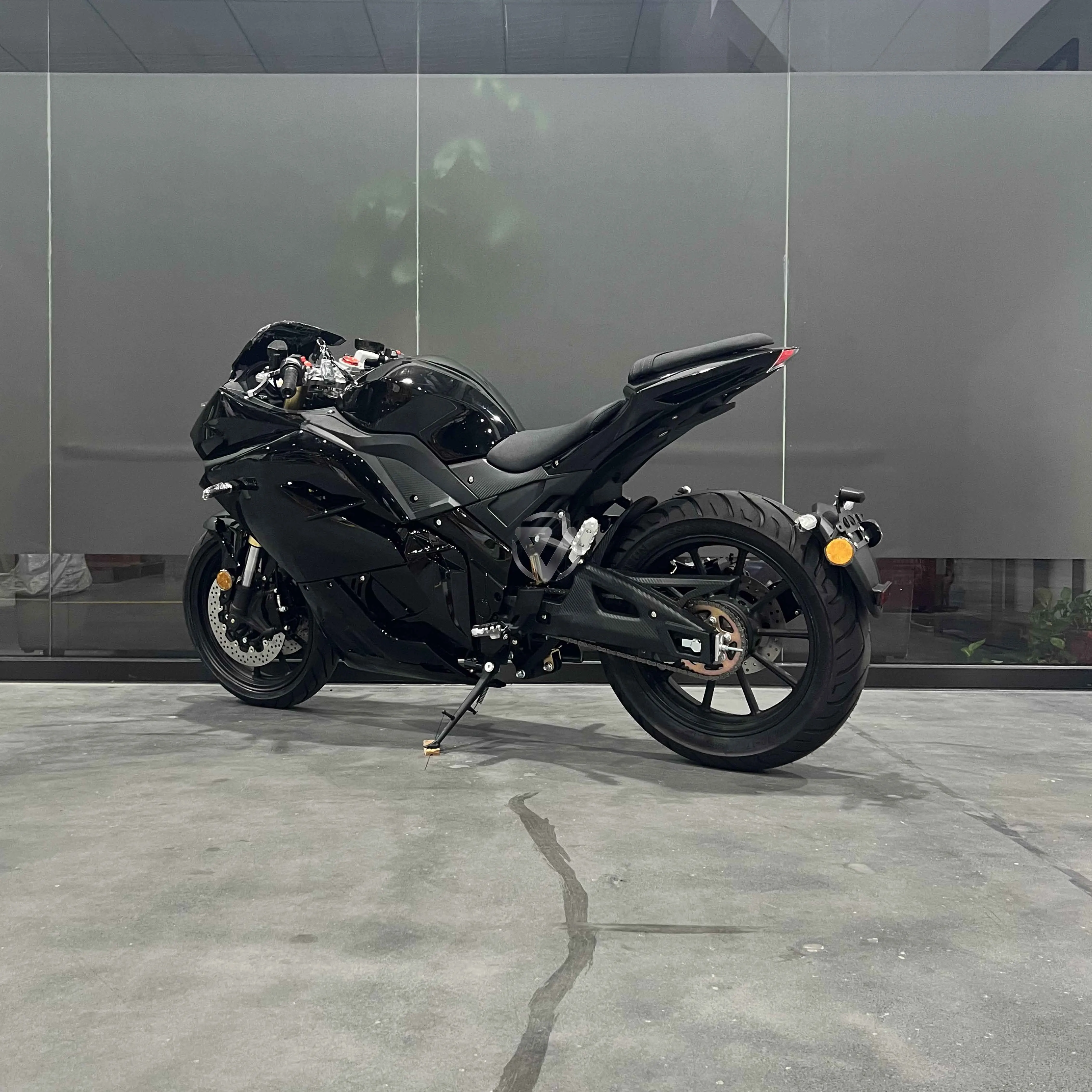 Off-Road Racing Motorcycle 5000W Moto with 130kmh Max Speed 72V Lithium Battery EEC and COC Certified