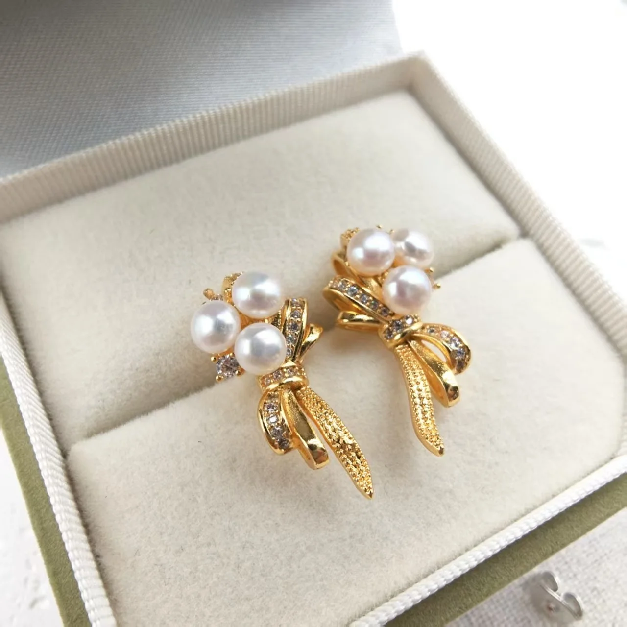 

Chic Freshwater Pearl Lily Of The Valley Gold Ear Drop Dangles 925 Silver Pin Natural Baby Pearl Buckle Hoop Earring Ins Jewelry