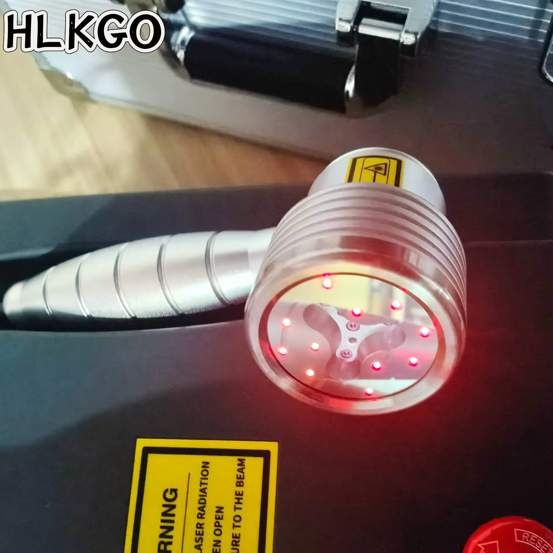 

Холодный лазер HLKGO 650 нм/808 нм для снятия боли в плече - профессиональный аппарат для физиотерапии LLLT при травмах и для заживления