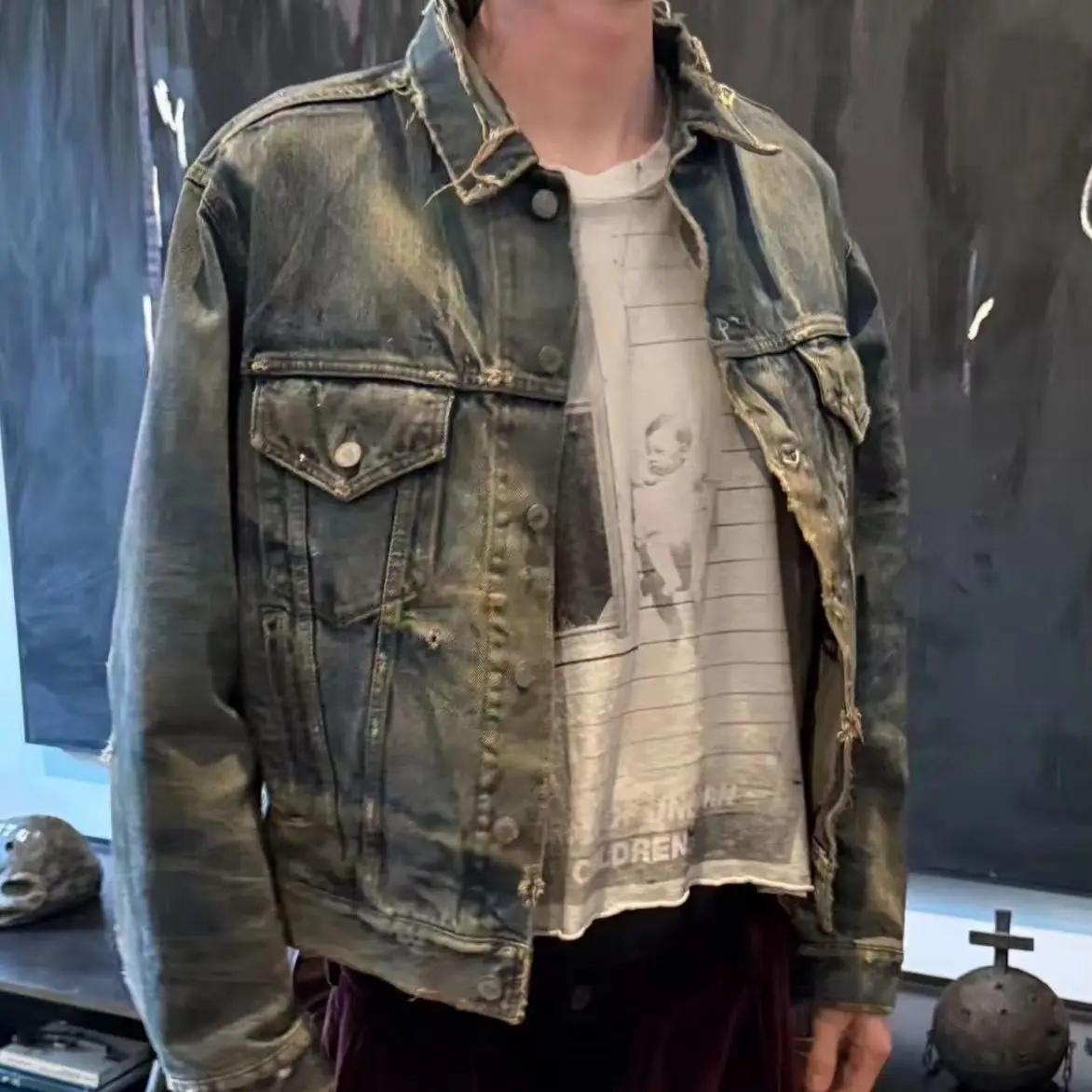 New Heavy Destroyed Frayed Collar Denim Trucker Jacket Men Retro Antique Wash Distressed Jean Outerwear