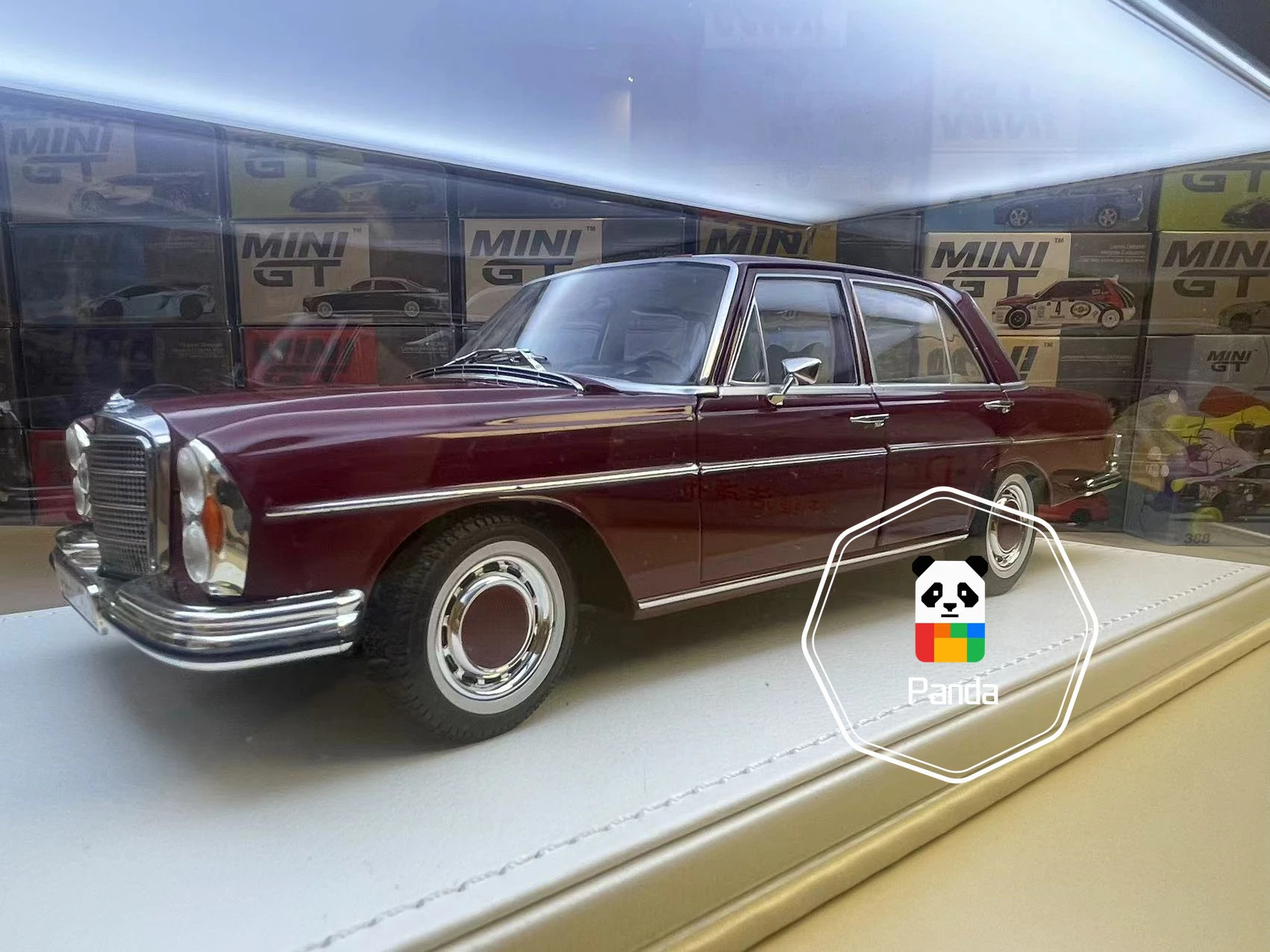 ON SALE NOREV 1/18 benz 280SE W111 Red 1st Generation S-Class Out of Print slight flaw Rare Alloy Car model Collectible Gifts