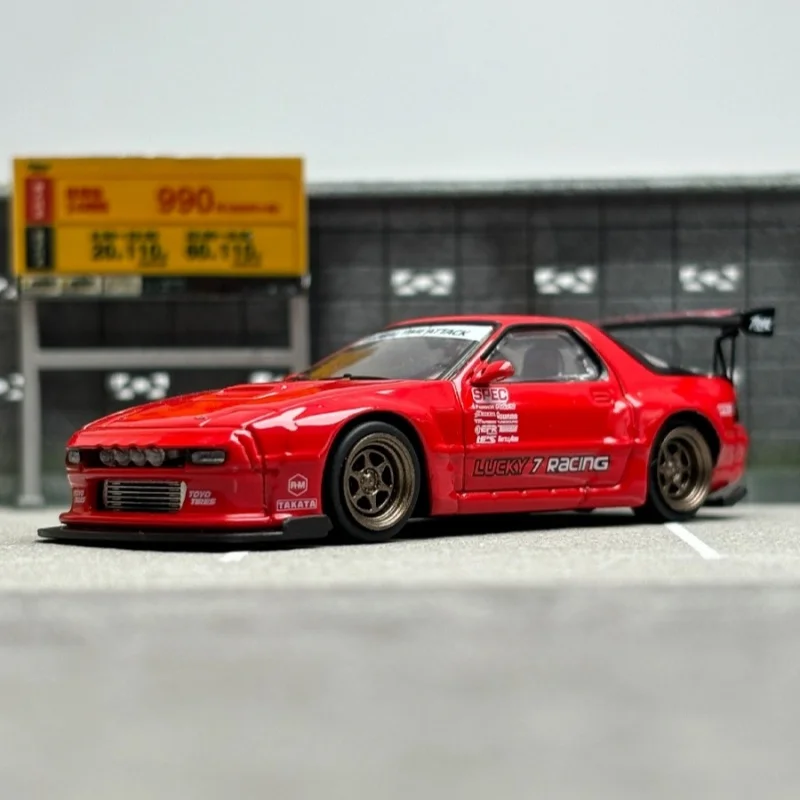 

TarmacWorks 1:64 Pandem Mazda RX7 FC3S alloy car model