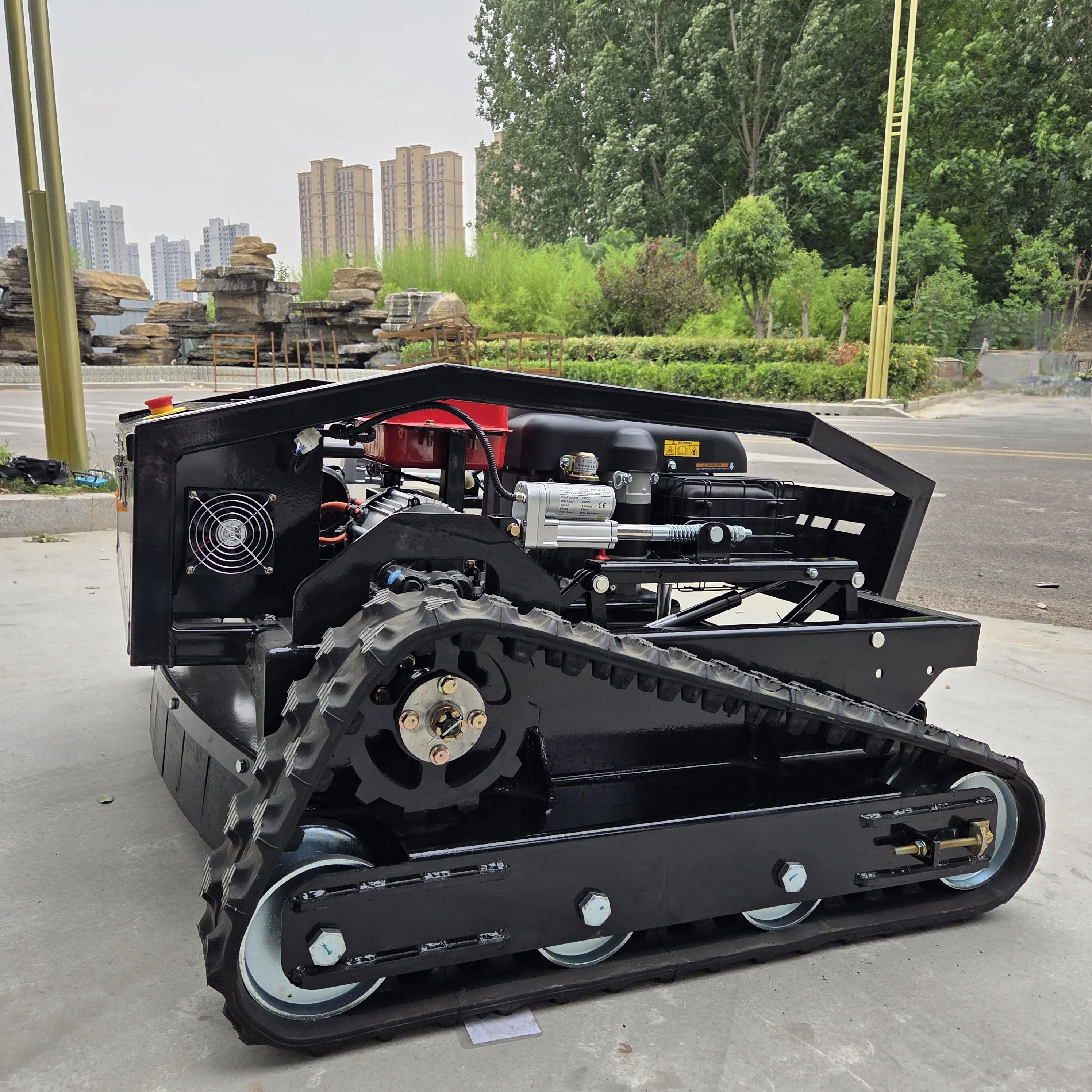 جهاز التحكم عن بعد جزازة العشب الأوتوماتيكية بالكامل، ملك التسلق المنزلي، ذكي وفعال، حل مثالي لحديقة الحديقة