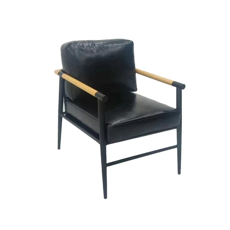 

upholstered upholstered chair in black leather with wooden armrests, suitable for commercial use in restaurants and cafes