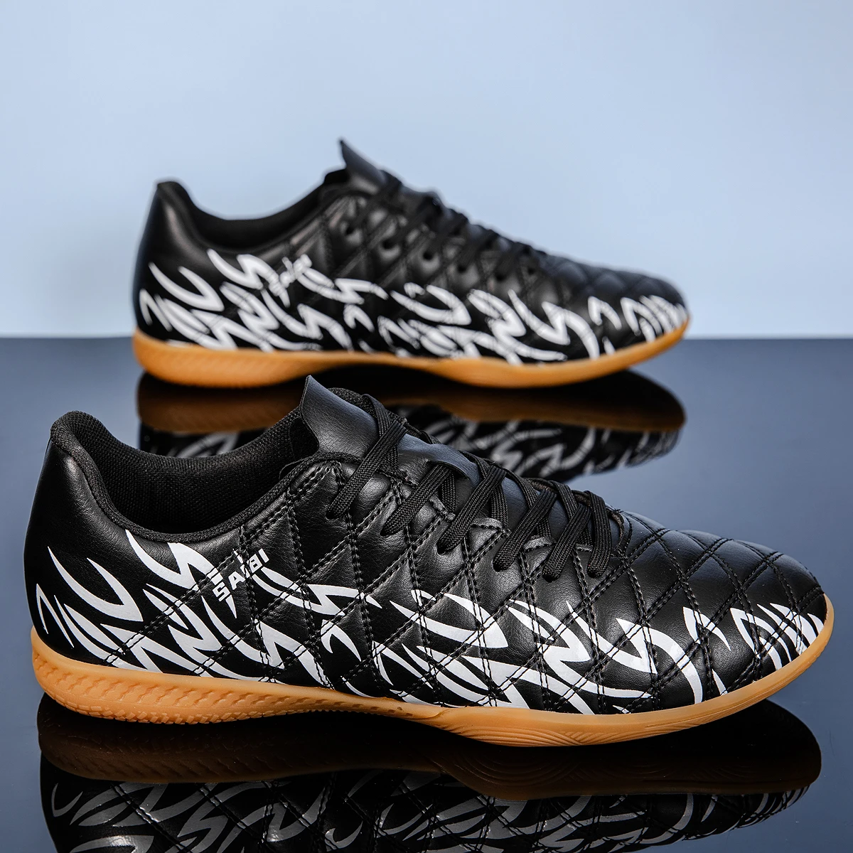 New Men Shoes Soccer Shoes TF Match Outdoor Futsal Comfortable Soft Kids FG Ultra-light Drop Shipping Football Boots Training