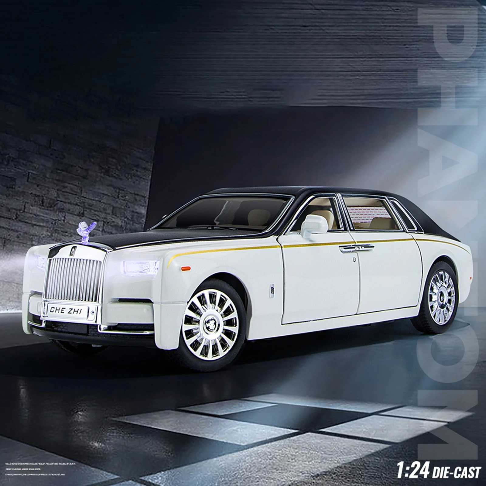 

1:24 Phantom Large Alloy Car Model Pull Back Sound and Light Collection Ornament Toy Sports Car Boy Gift Diecast Alloy Car Model