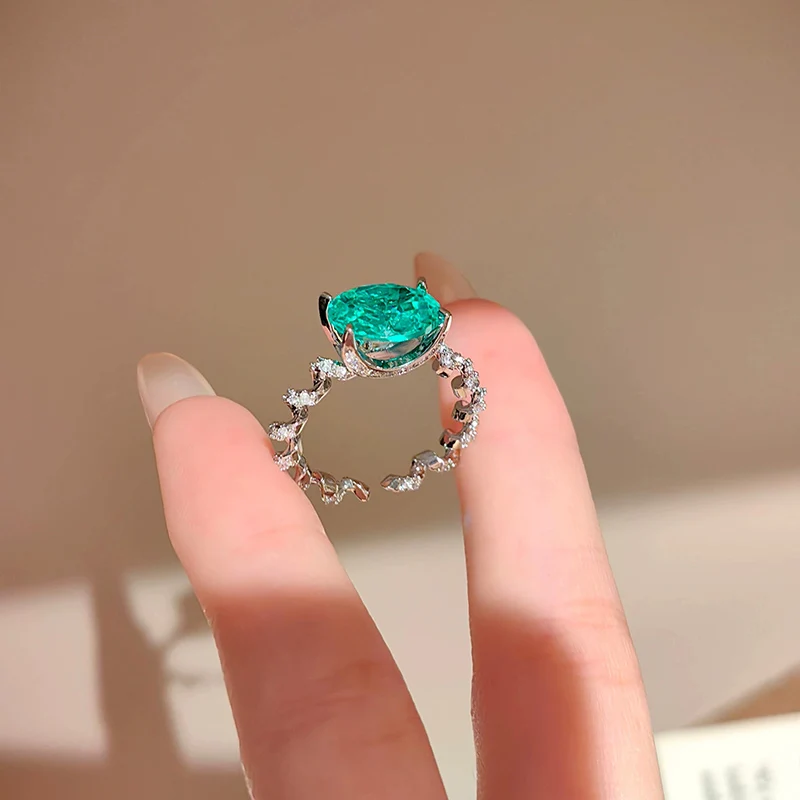 Clear and Cold Feeling Lake Green Zircon Ring Telephone Line Rings Retro Light Luxury High-end feeling Finger Jewelry For Women