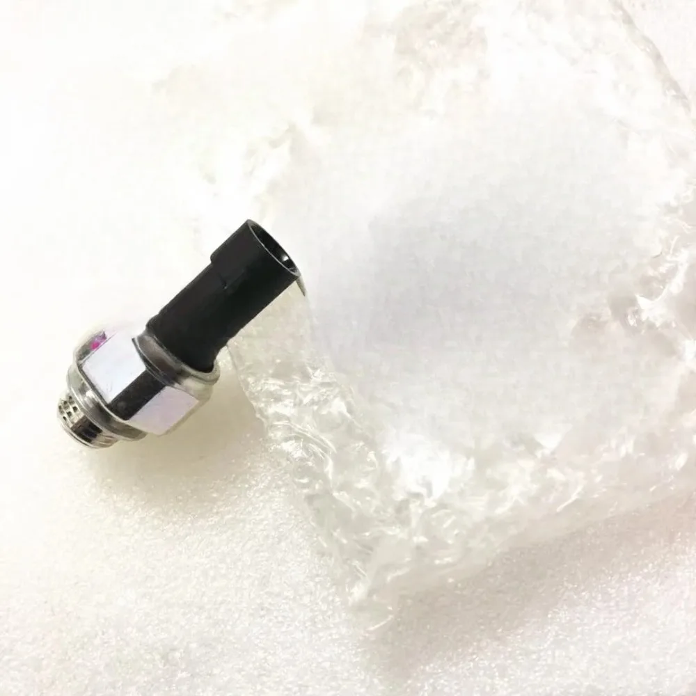 For Buick Excelle 1.8 for Opel Antara for Chevrolet Captiva 2.4 Engine Pressure Sensing Plug Switch Sensor Genuine 95961350