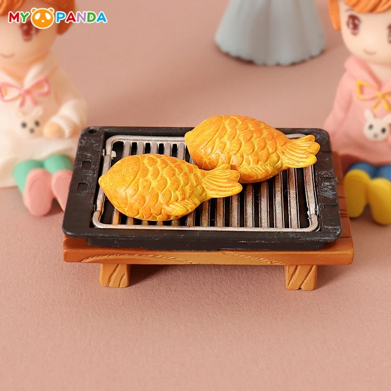 1Set 1/12 Dollhouse Simulation Grilled Fish With Barbecue Grill Mini Kitchen Food Toys Model Dolls House Scene Decor Accessories