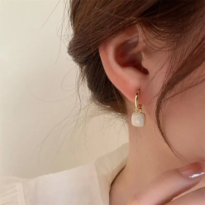 Classic Zircon Square Pendant Earrings For Women Elegant French Fashion Geometric Earrings Office Party Charms Jewelry Gifts